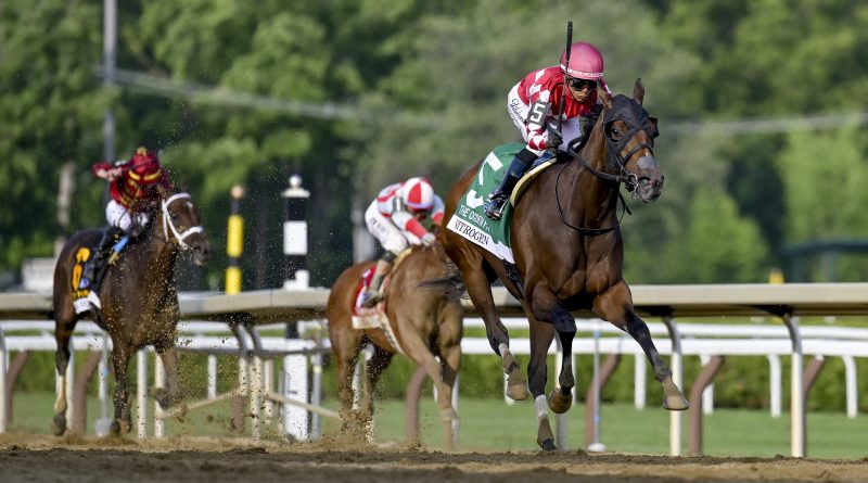 NITROGEN galopó el Ogden Phipps Stakes