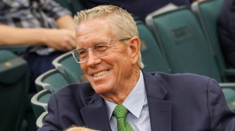 El subastador Scott Caldwell se jubila tras 52 años en Keeneland Sales