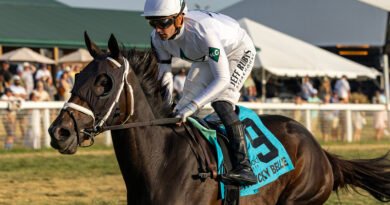 KENTUCKY BELLE brilló con autoridad en Kentucky Downs