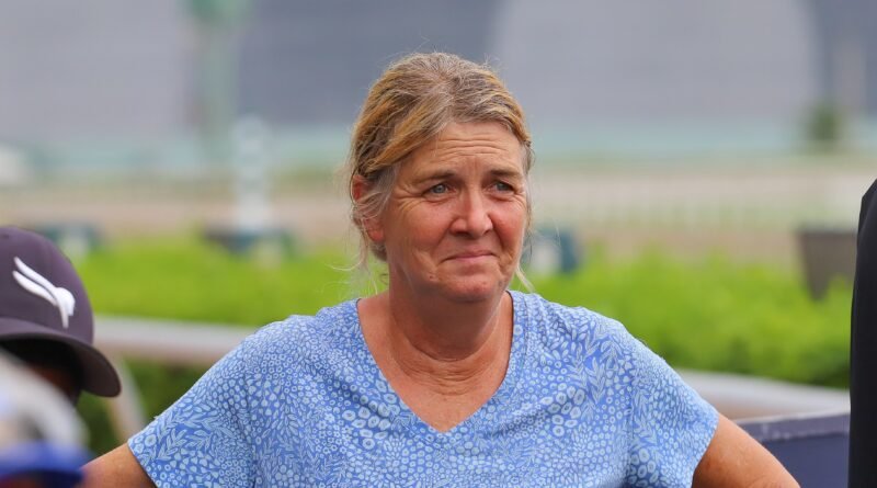 Debra Donaldson logra su primera victoria como entrenadora este viernes