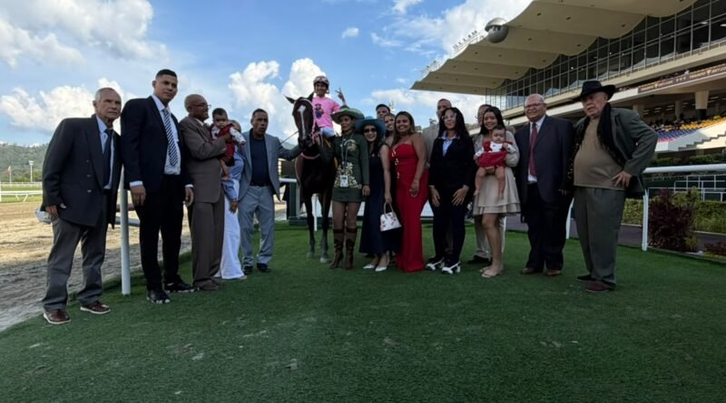 SEÑORA ISABEL mantiene su invicto en el Clásico Gaceta Hípica