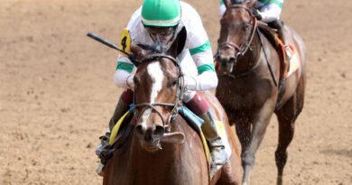 DEFIANT LASS busca su primera victoria selectiva en el Daring Kathy Handicap