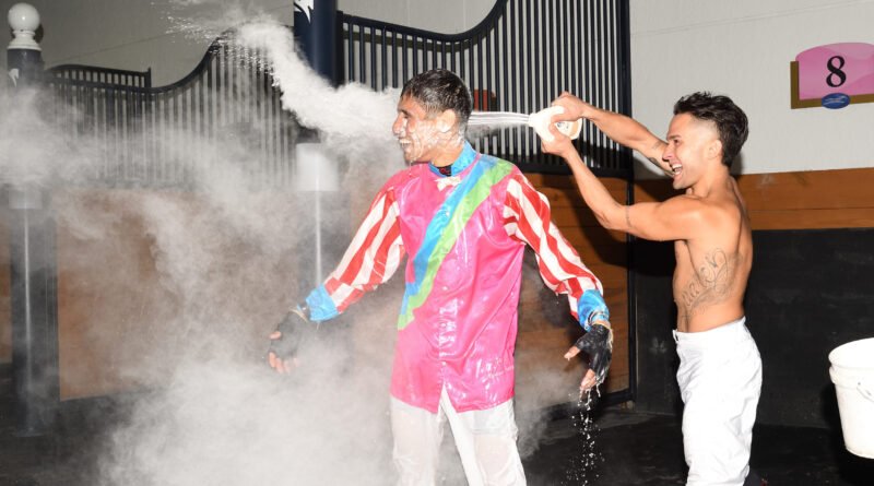 El aprendiz Félix Vásquez Jr. logra su primera victoria