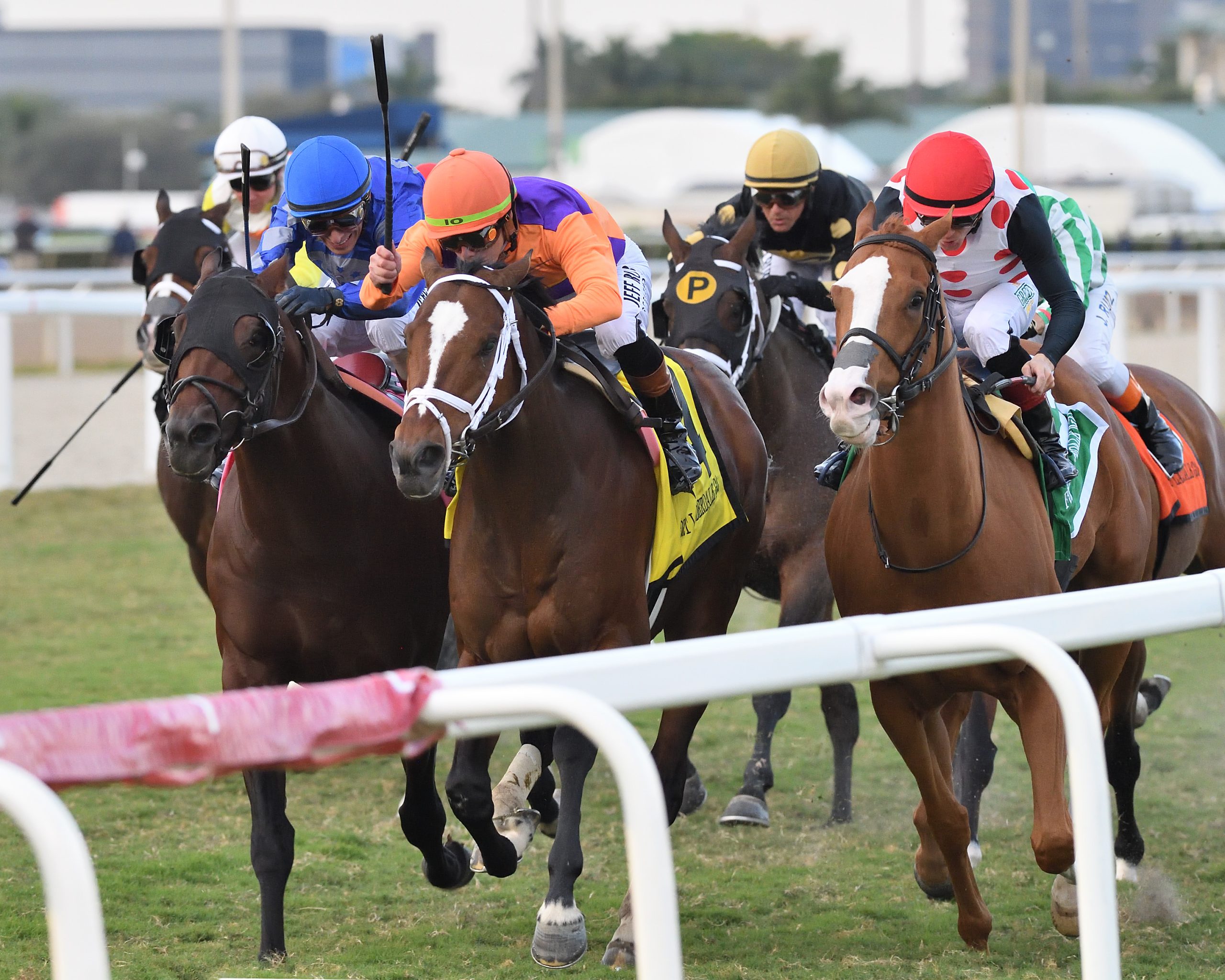 MAJOR DUDE gana en emocionante final el Fort Lauderdale (G2)