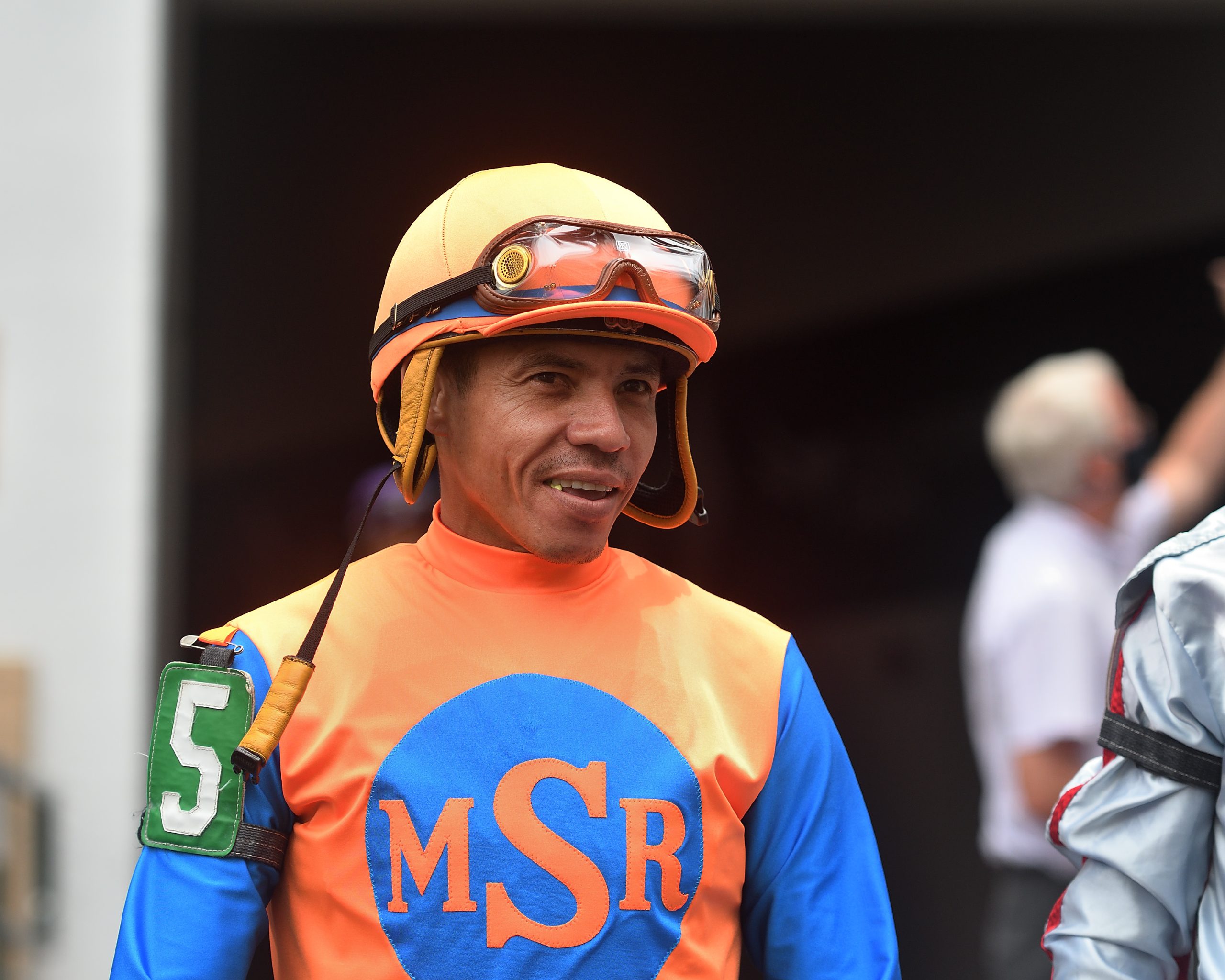 Jaramillo mete un póker el viernes y empata el segundo en la estadística