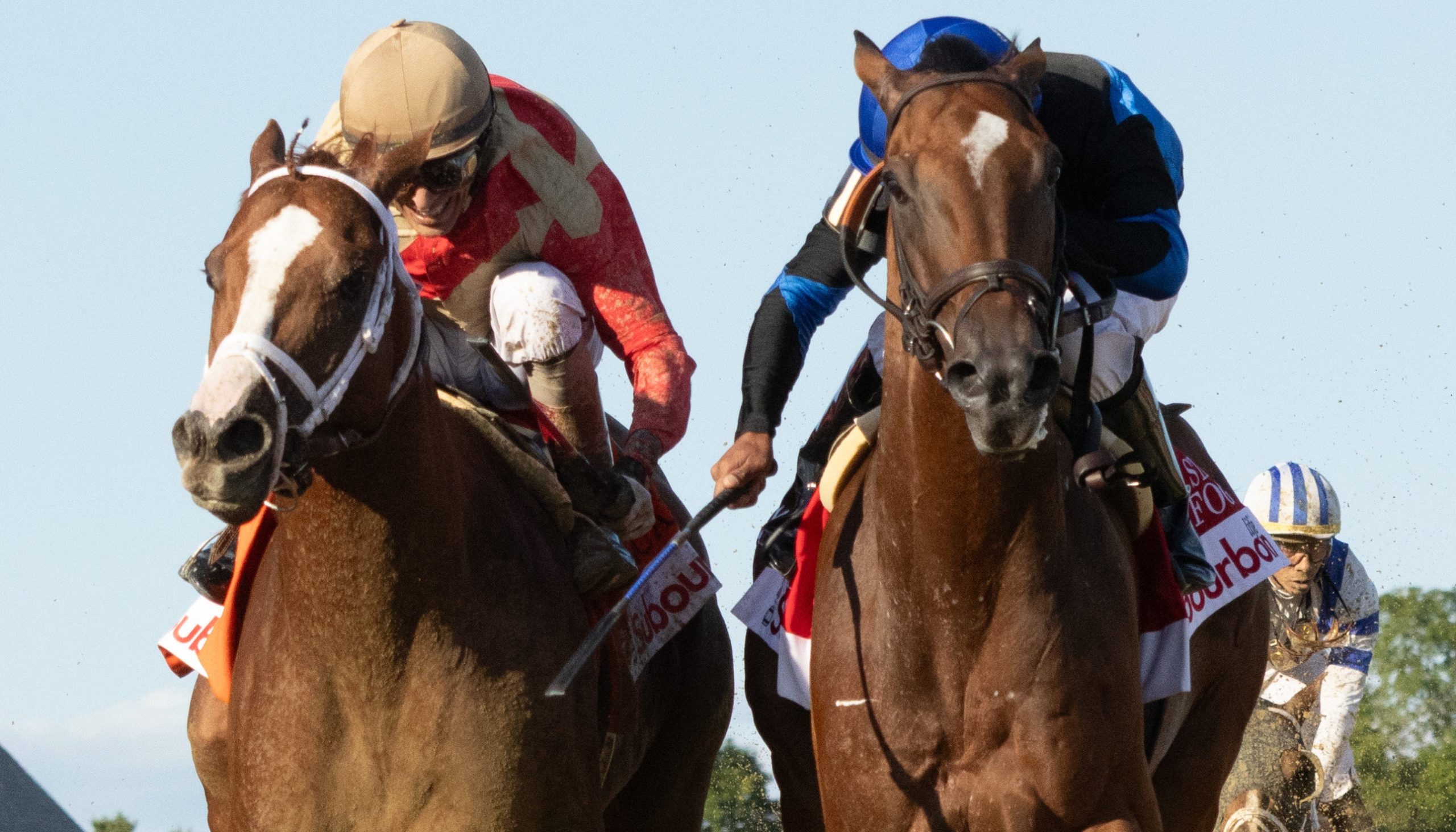PHILEAS FOGG resistió a ANTIQUARIAN para llevarse el Suburban Stakes