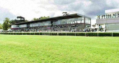 HAUTE GAMME vence en Chantilly