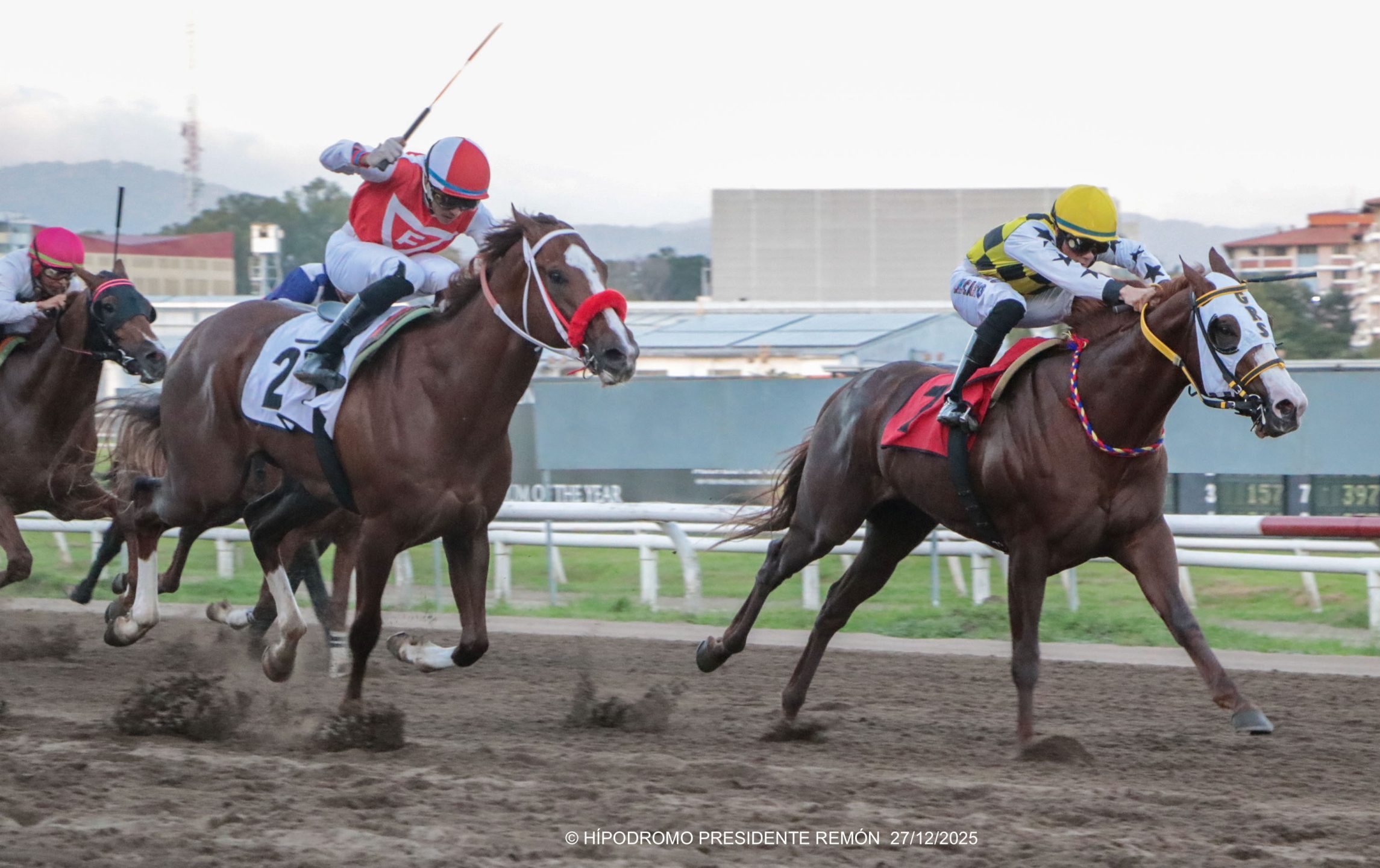SILENCIO CRIMINAL gana por la vía legal el Clásico Navidad