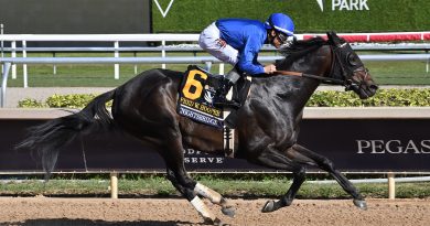 KNIGHTSBRIDGE gana el Fred Hooper en forma impresionante