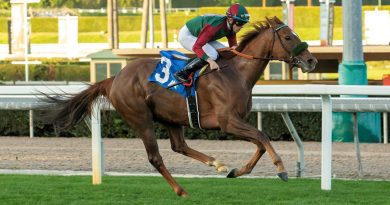 GRAND SLAM SMILE de punta a punta en el Sunshine Millions Filly & Mare Turf Sprint