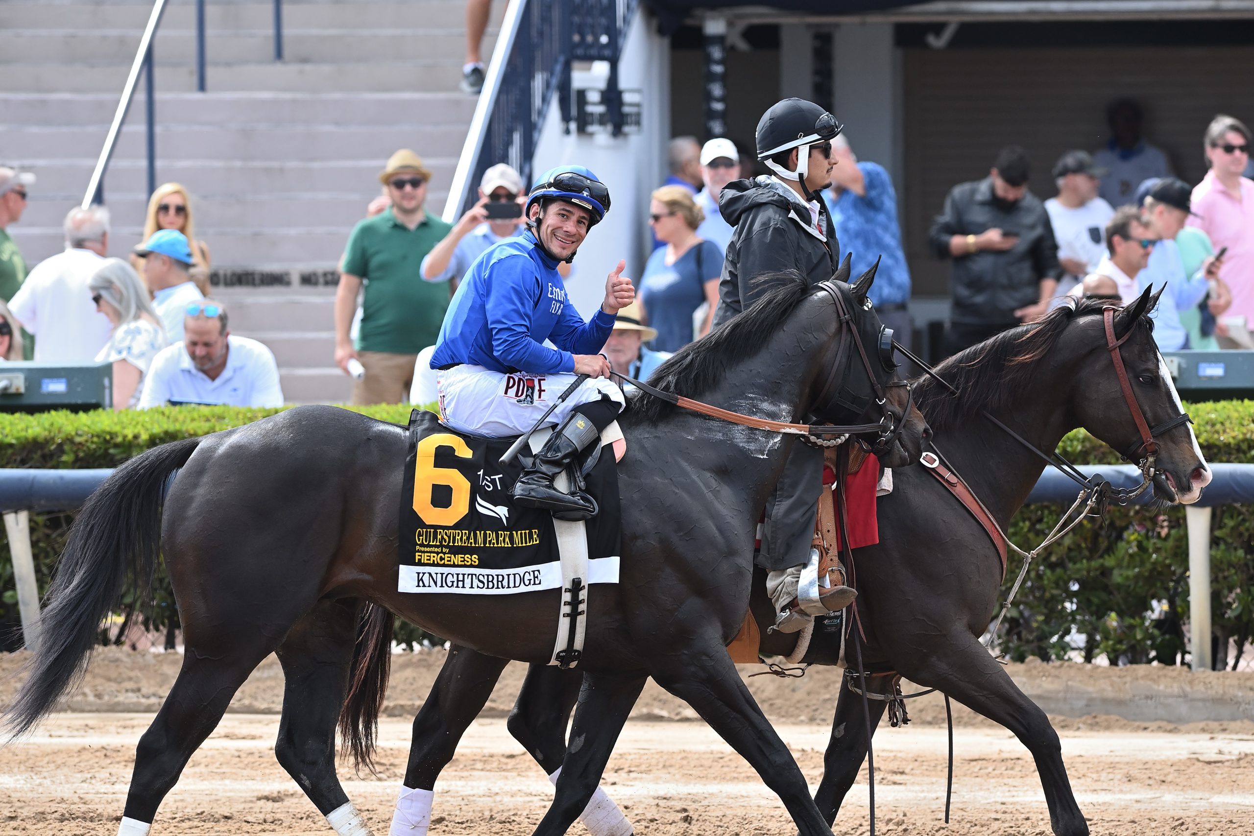KNIGHTSBRIDGE domina a sus rivales en la Gulfstream Park Mile