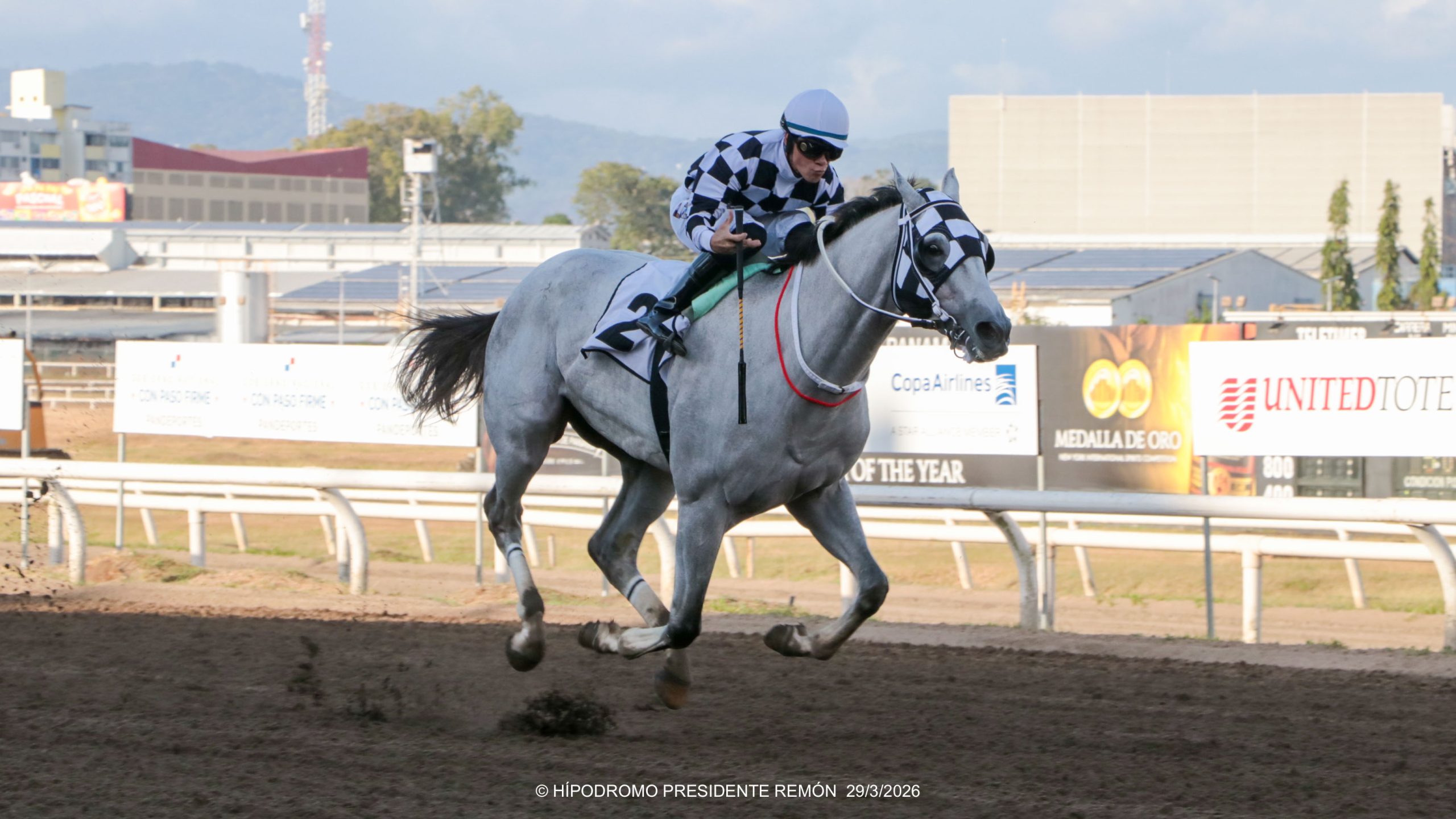 Victoria firme de COME CANDELA en el Clásico De Obarrio