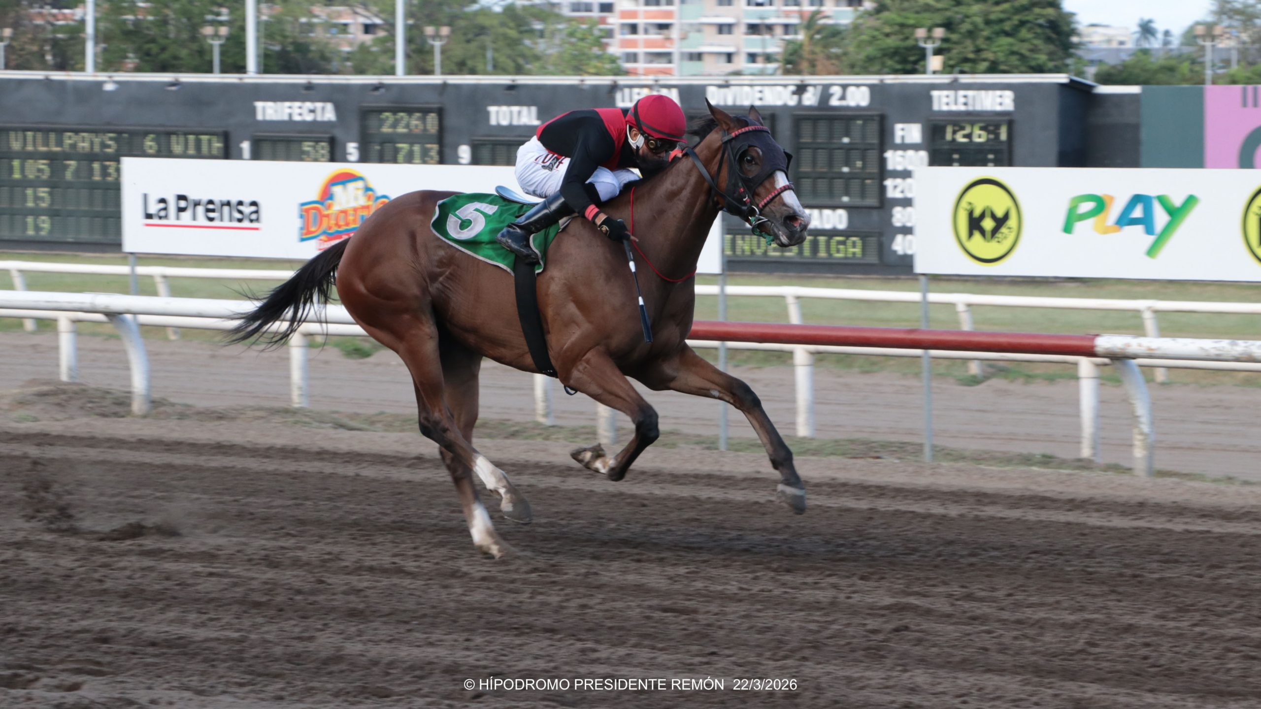 ARADIA se impone con autoridad en el Clásico Eric Gómez