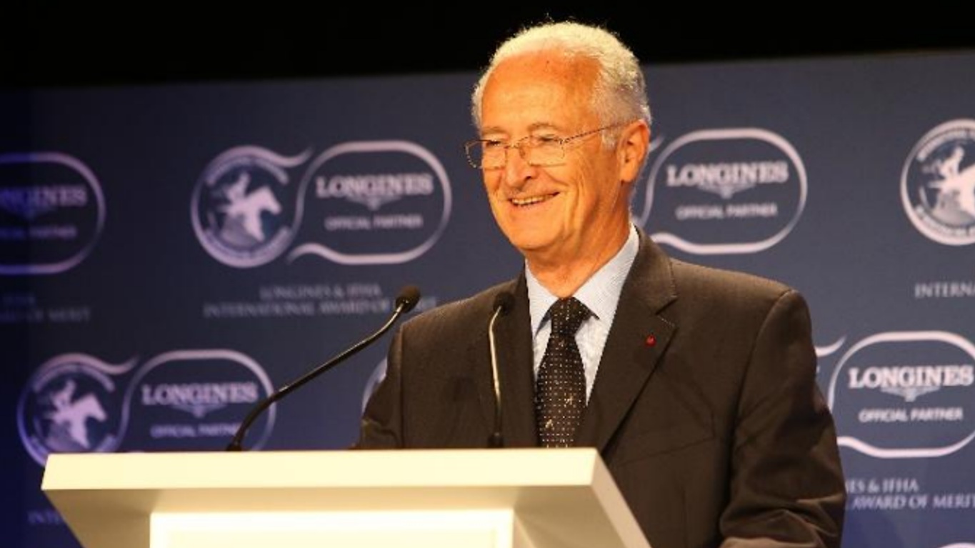 En memoria del Sr. Louis Romanet, ex presidente de la IFHA