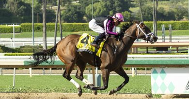 SIMPLY JOKING con Jaramillo une partida con llegada en el Santa María Stakes